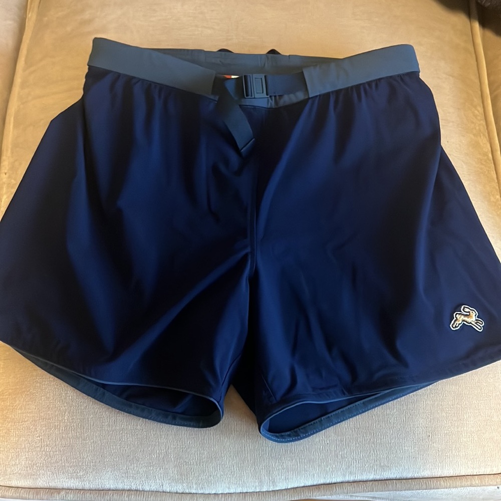 NWOT - Tracksmith navy off roads shorts - Size small